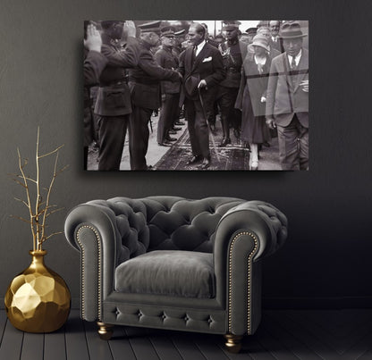 Atatürk Yatay Cam Tablo