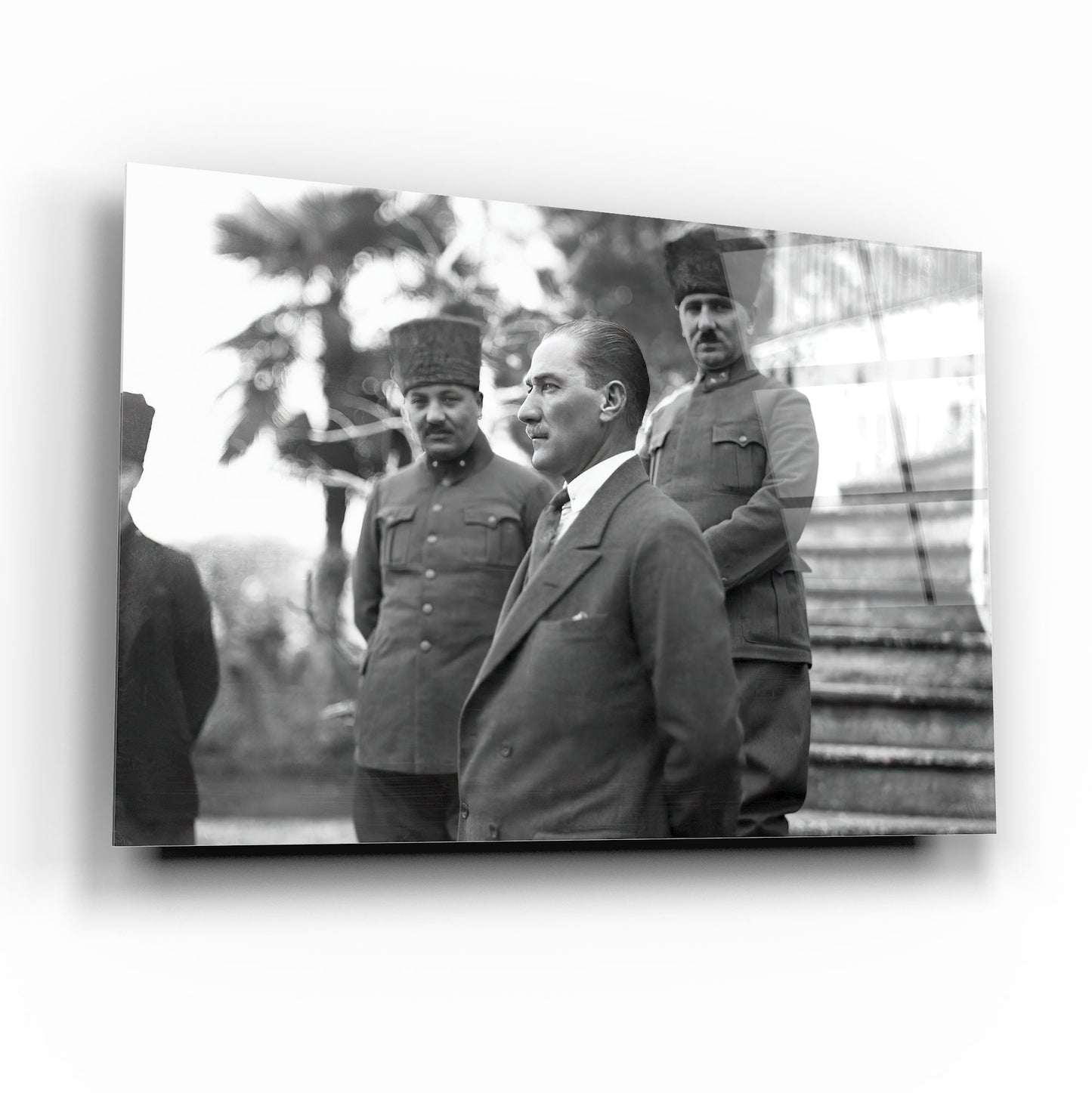Atatürk Yatay Cam Tablo
