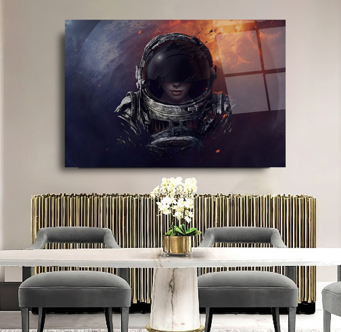 Kadın Astronot Yatay Cam Tablo