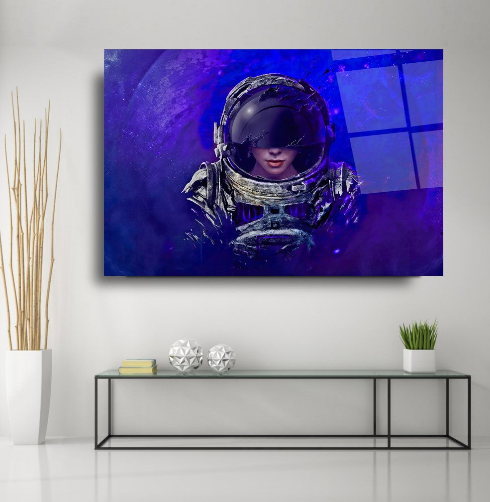 Kadın Astronot Yatay Cam Tablo