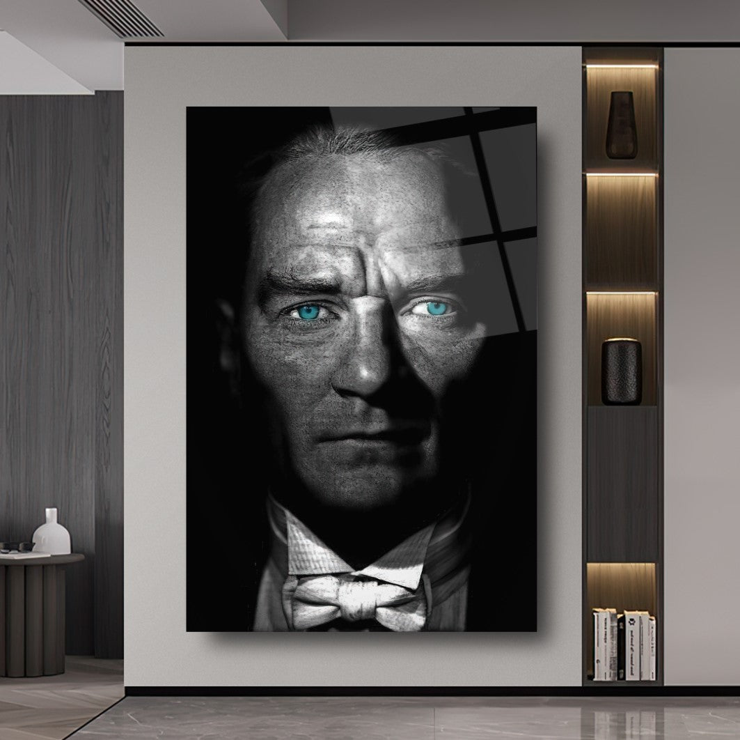 Atatürk Dikey Cam Tablo
