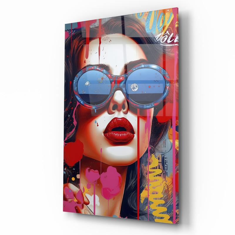 Pop Art Kadın Dikey Cam Tablo
