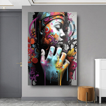 Grafiti Kadın Dikey Cam Tablo