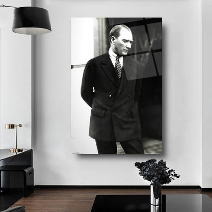 Atatürk Dikey Cam Tablo