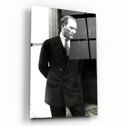 Atatürk Dikey Cam Tablo