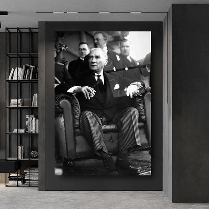Atatürk Dikey Cam Tablo