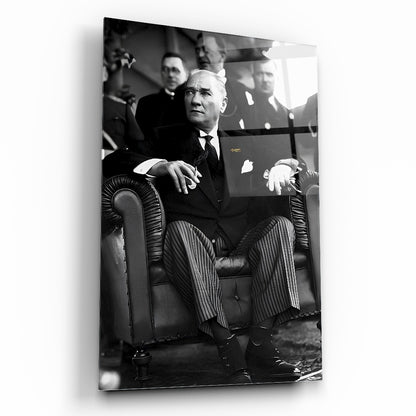 Atatürk Dikey Cam Tablo