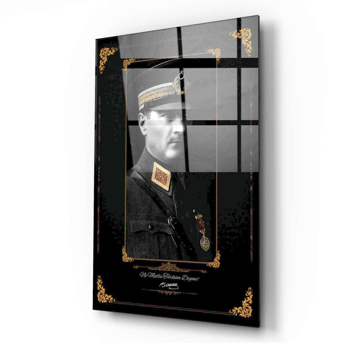 Atatürk Dikey Cam Tablo
