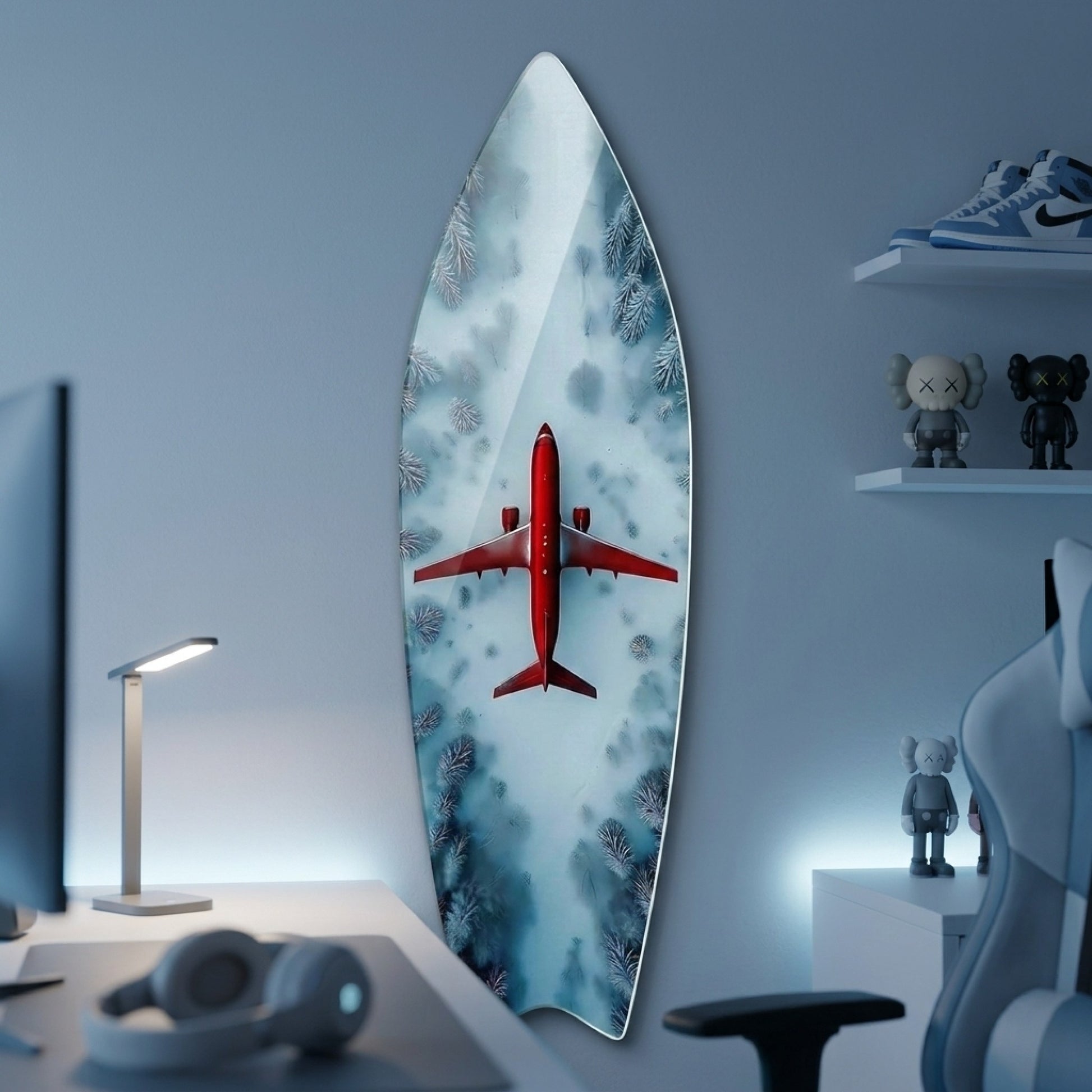 Karlı Orman Üzerinde Kırmızı Uçak Manzarası Surf Board Cam Tablo