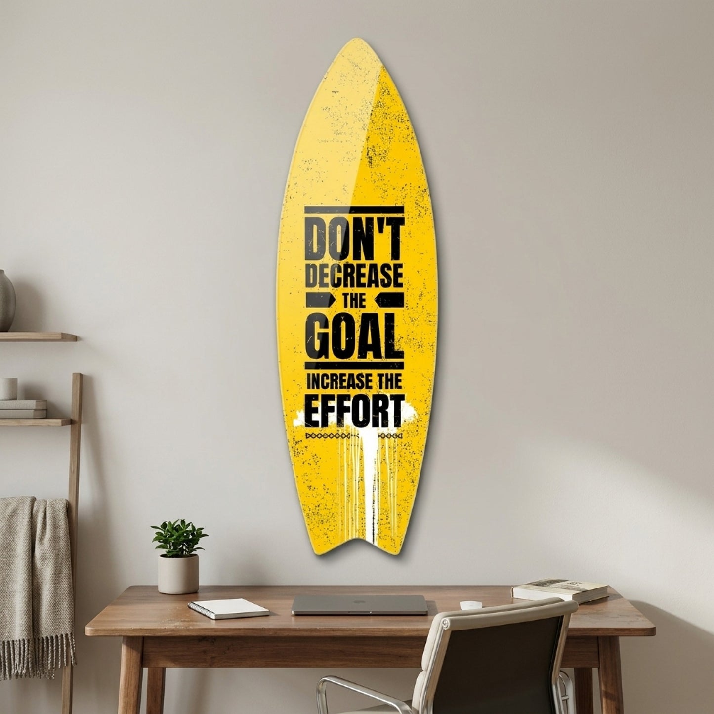 Sarı Arka Planlı Motivasyon Sözü Surf Board Cam Tablo