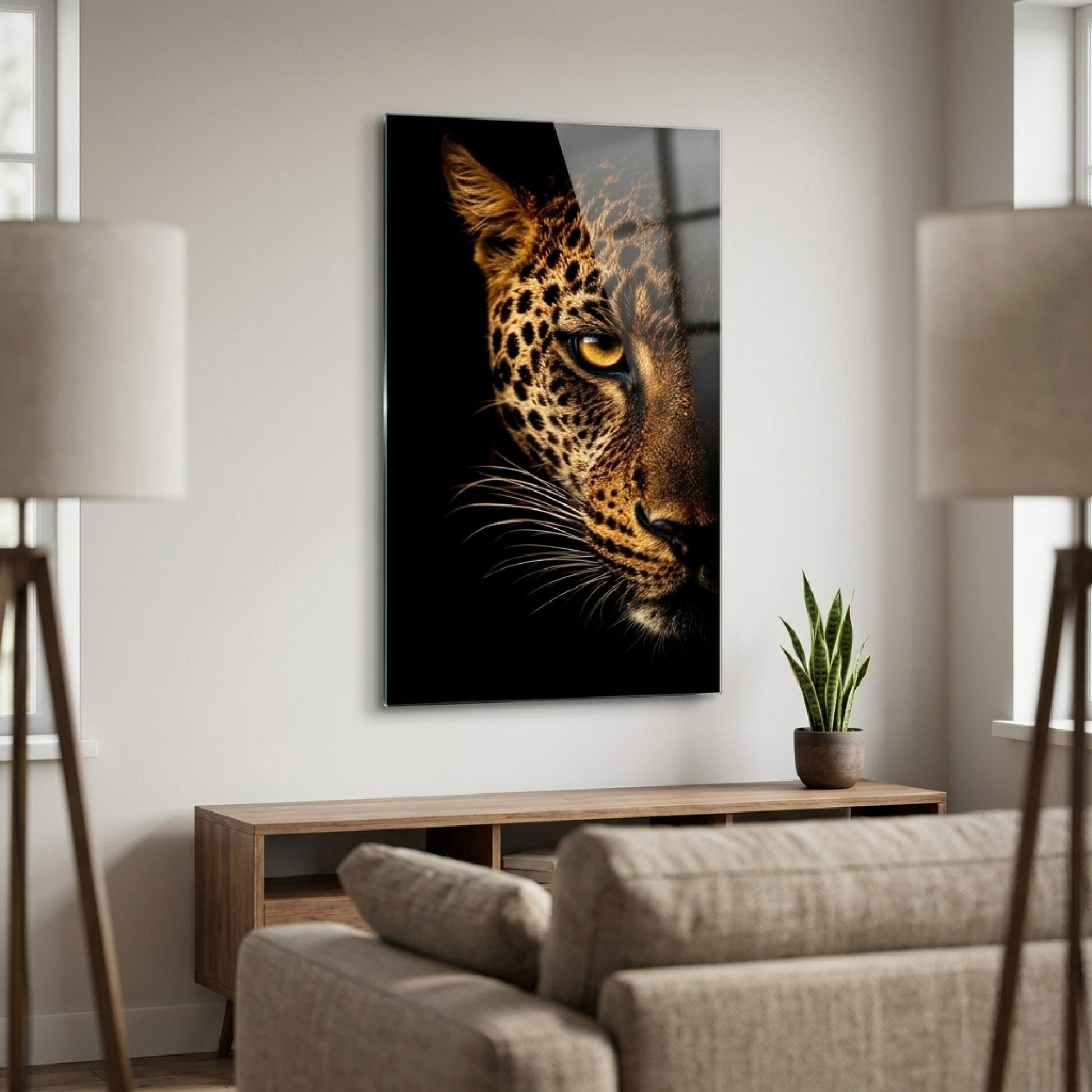 Siyah Arkaplan Canlı Gözlü Leopar Portresi Dikey Cam Tablo