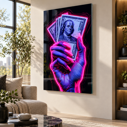 Neon dolar tutan el dikey cam tablonun doğal gün ışıklı modern salonda yüzer montaj görünümü
