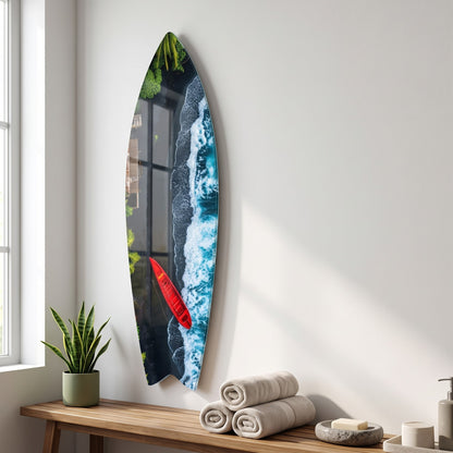 Tropikal Siyah Kum Sahili ve Kırmızı Tekne Surf Board Cam Tablo