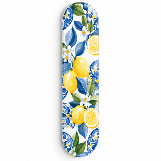 Mavi çini ve limon desenli Skate Board cam tablo - beyaz zemin