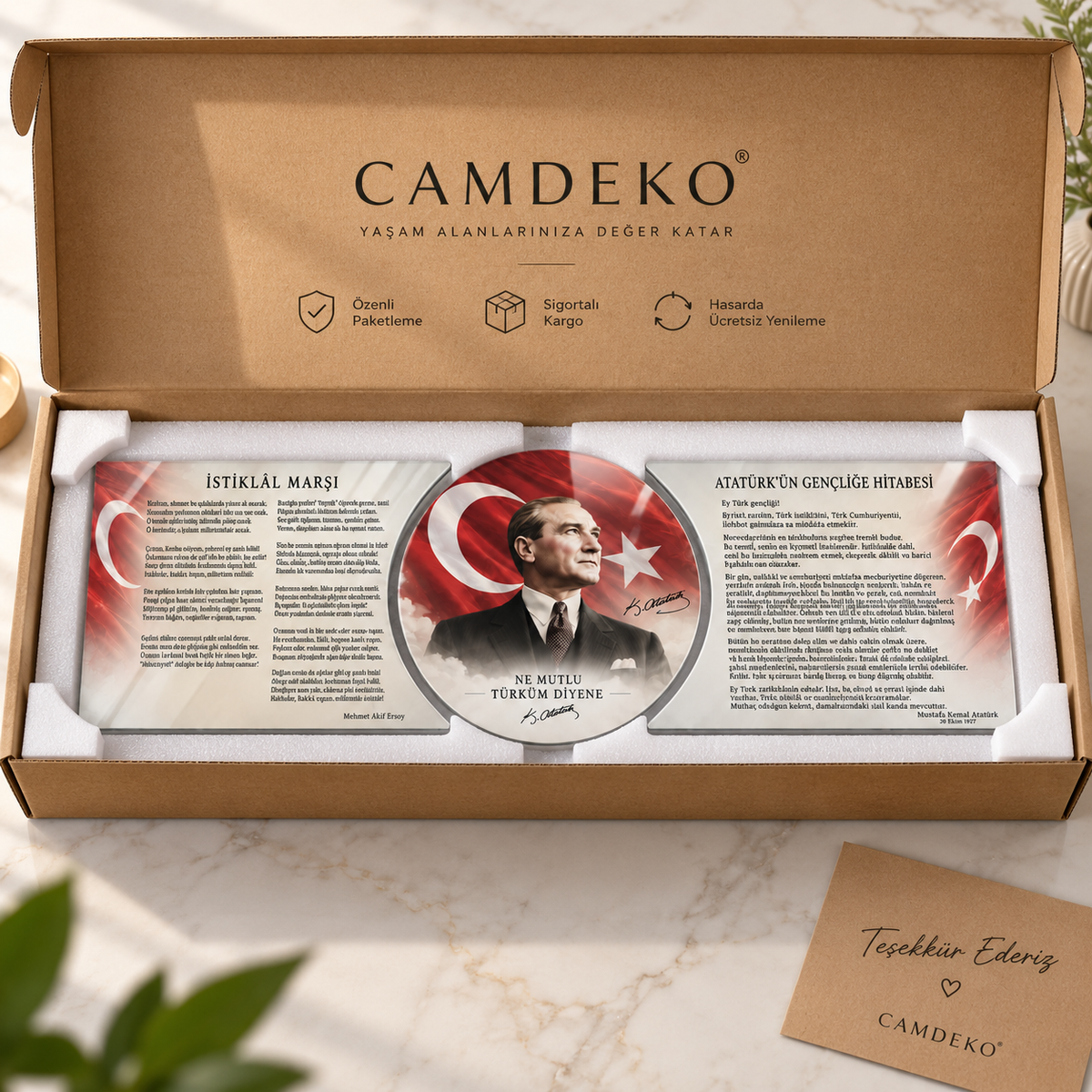 Atatürk Köşesi üçlü şekilli kesim cam tablo CAMDEKO koruyucu paketleme sigortalı kargo ve hasarda ücretsiz yenileme