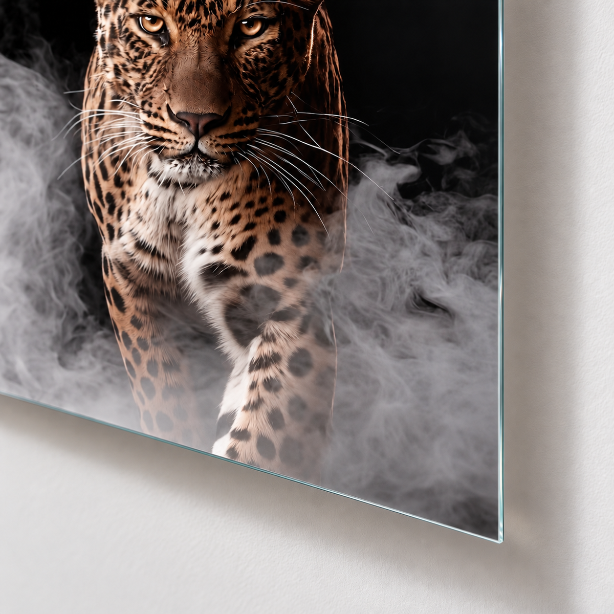 Sisler İçinde Leopar Dikey Cam Tablo - 4 mm ince cam kenarı