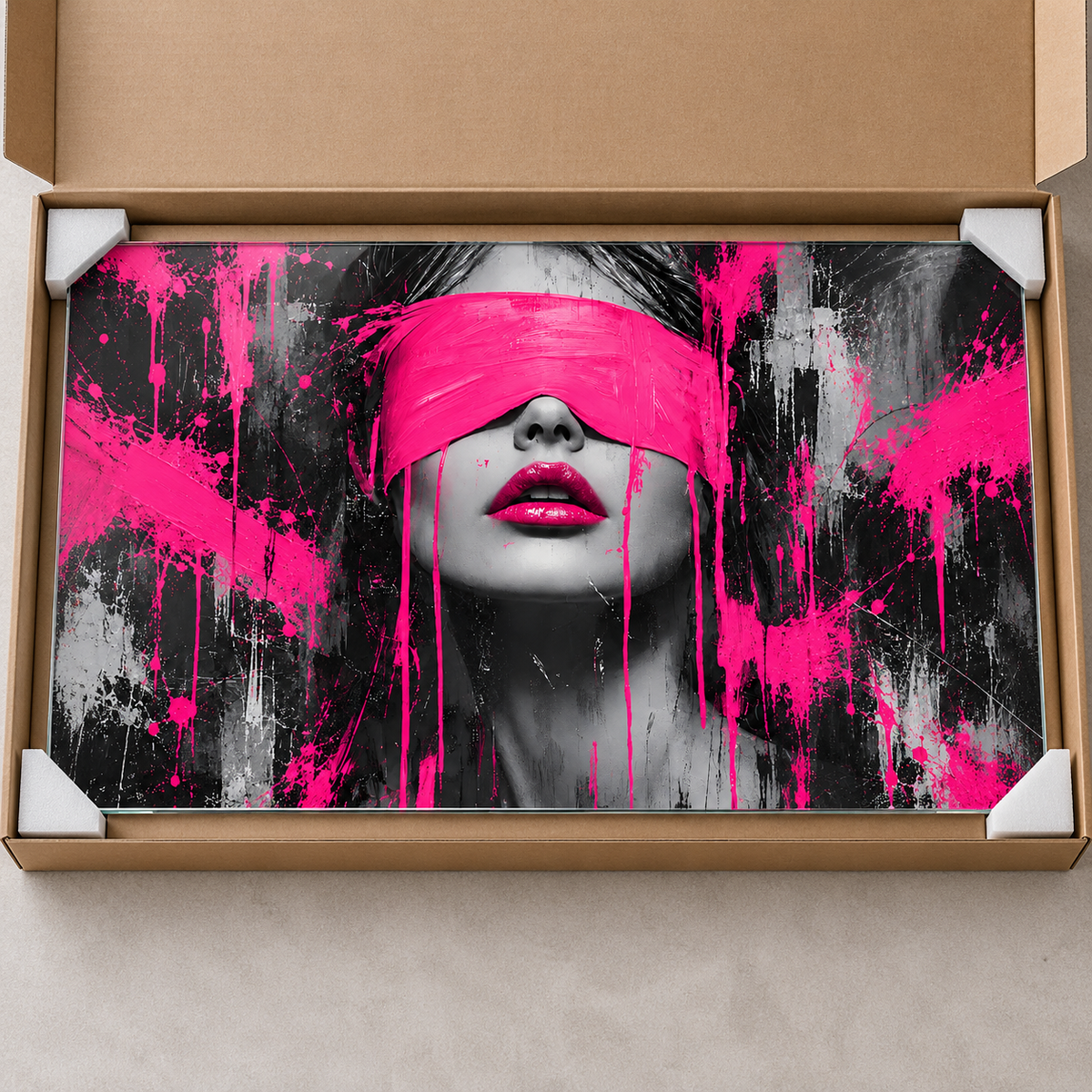 Pembe Siyah Grafiti Kadın Portresi Yatay Cam Tablo - Koruyucu paketleme
