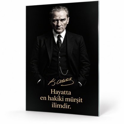 Altın Yazılı Atatürk Portresi Dikey Cam Tablo - Beyaz zemin vitrin